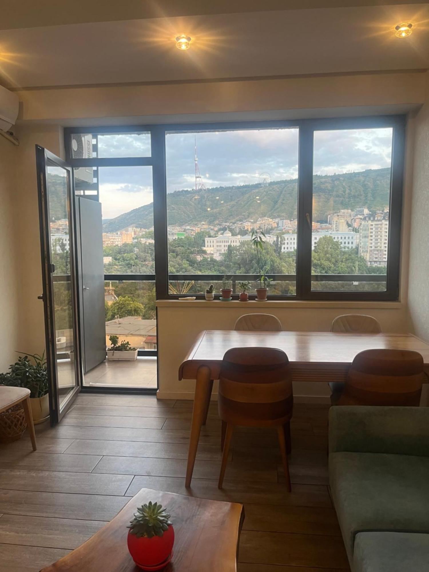 Panorama Khiliani Lejlighed Tbilisi Eksteriør billede