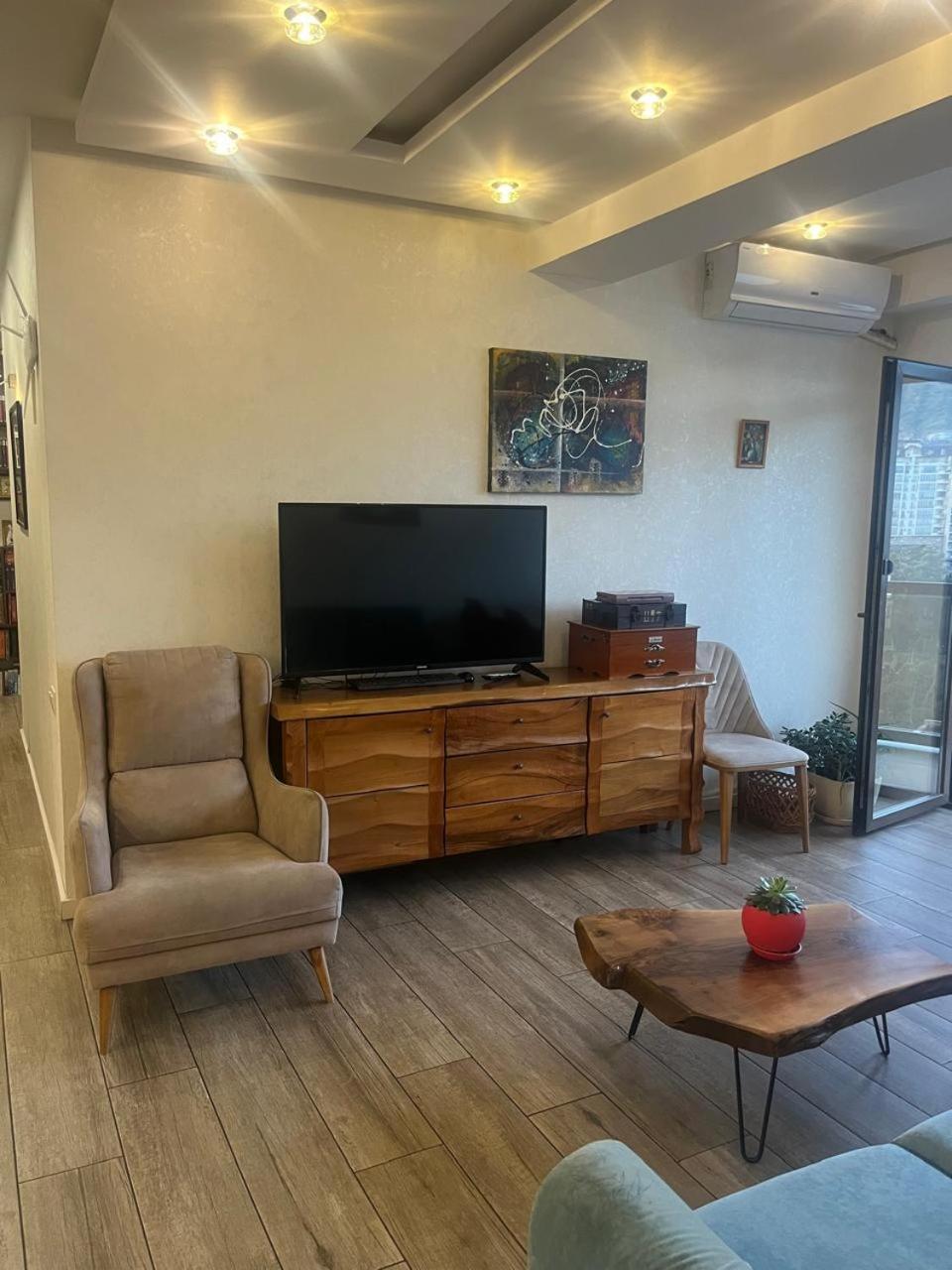 Panorama Khiliani Lejlighed Tbilisi Eksteriør billede